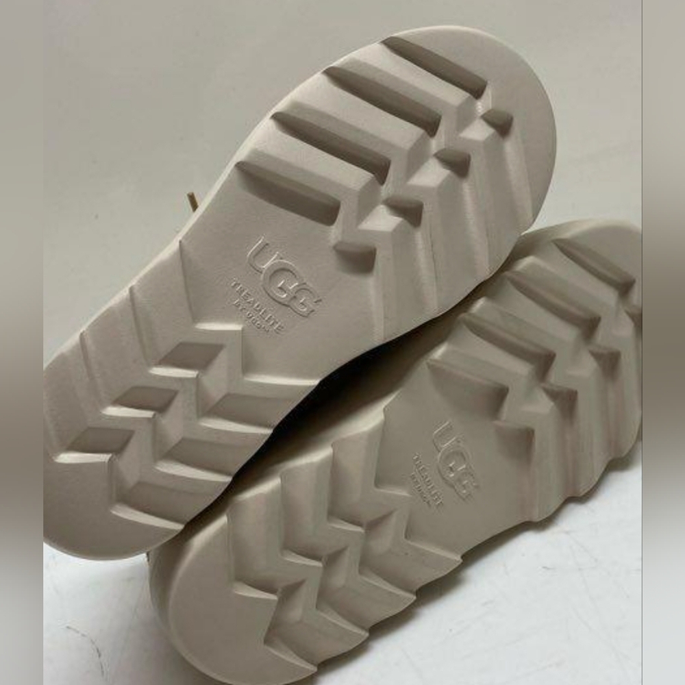 UGG Marin Mega Lace ‘Sand’ Platform Sneakers Size 8 NWOT MSRP $130 - Picture 8 of 9